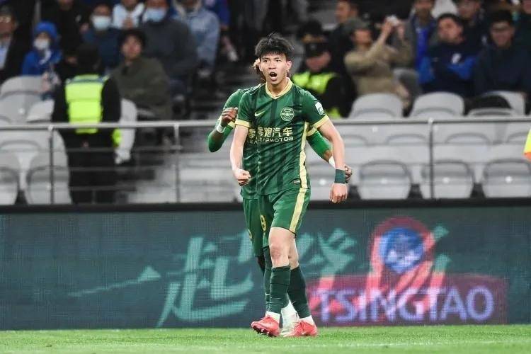 18岁天才引爆中超！6球神锋被德甲豪门盯上，留洋时机已成熟？